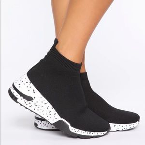 ⚫️ Fashion Nova “Spot Me Out” Sneaker